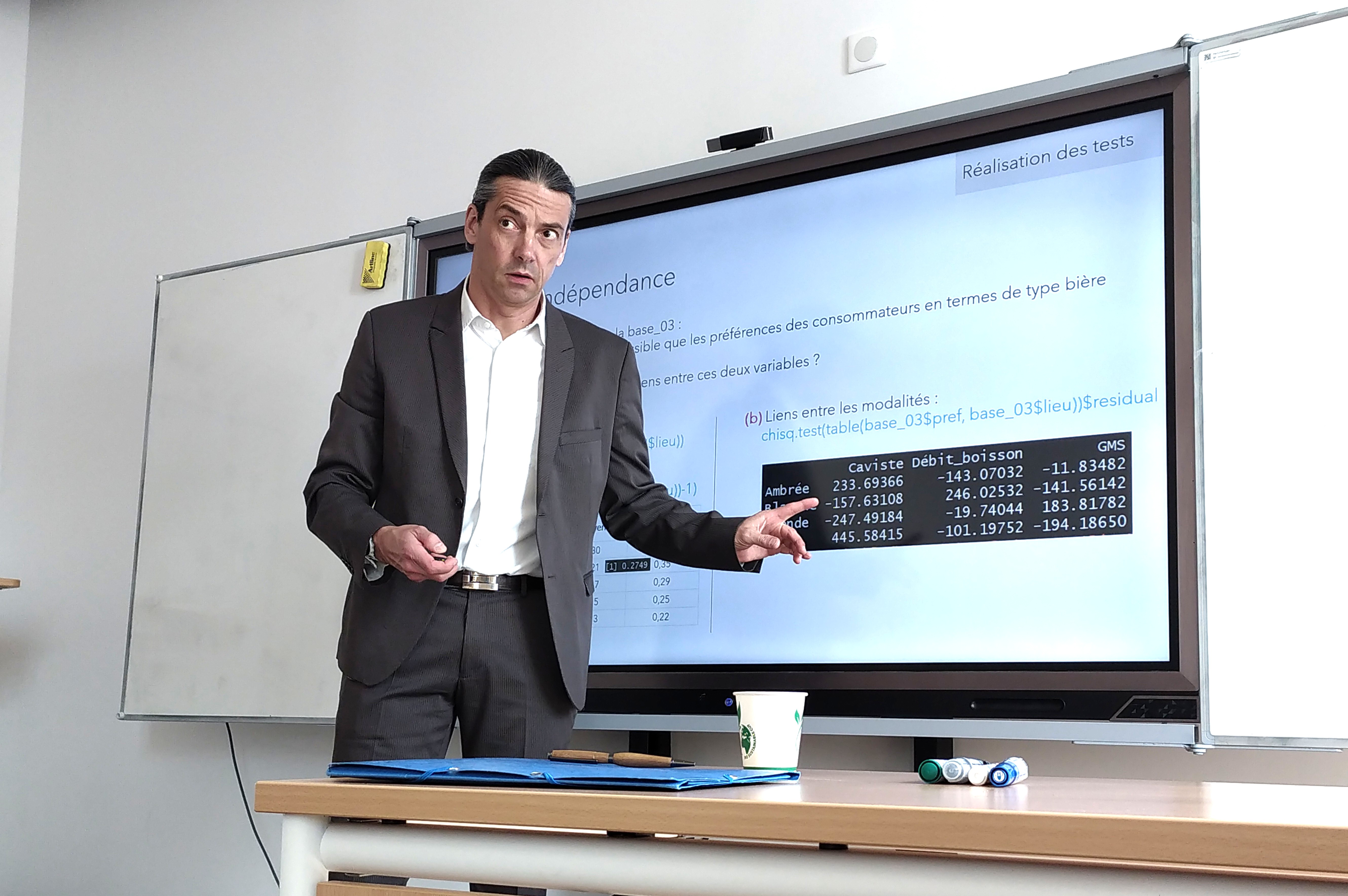 St&eacute;phane Rapelli intervenant en cours